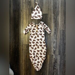 Caden lane newborn knot gown set of 2